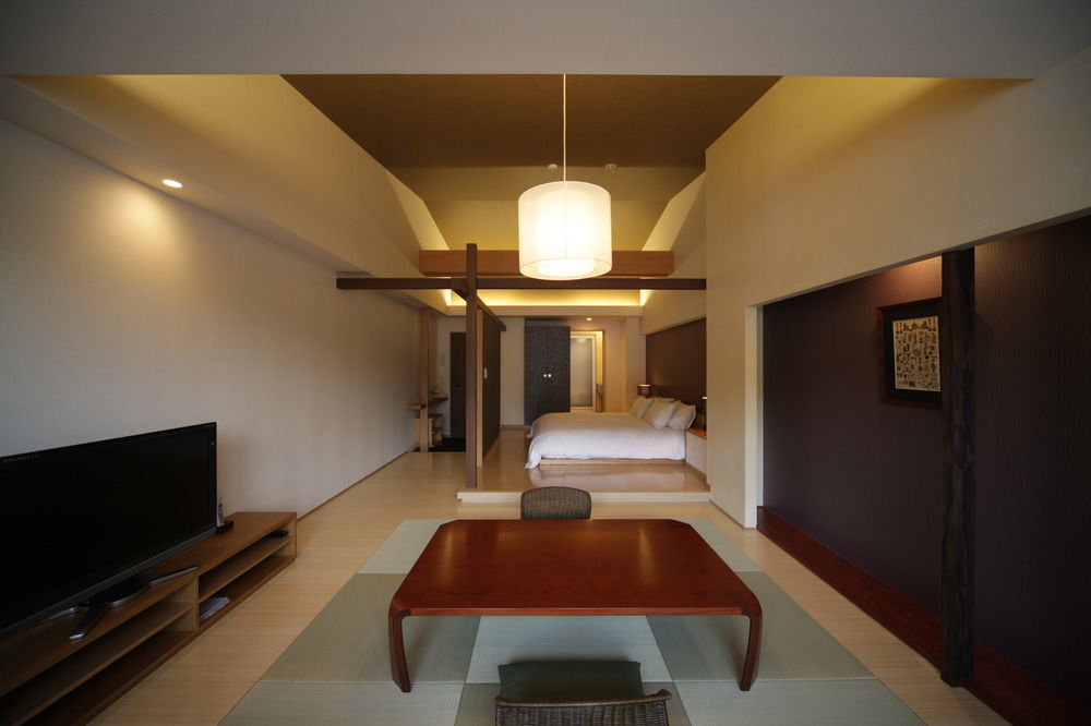 คุระยะโดะ อิโรหะ Hotel ฮัทสึไคชิ ภายนอก รูปภาพ